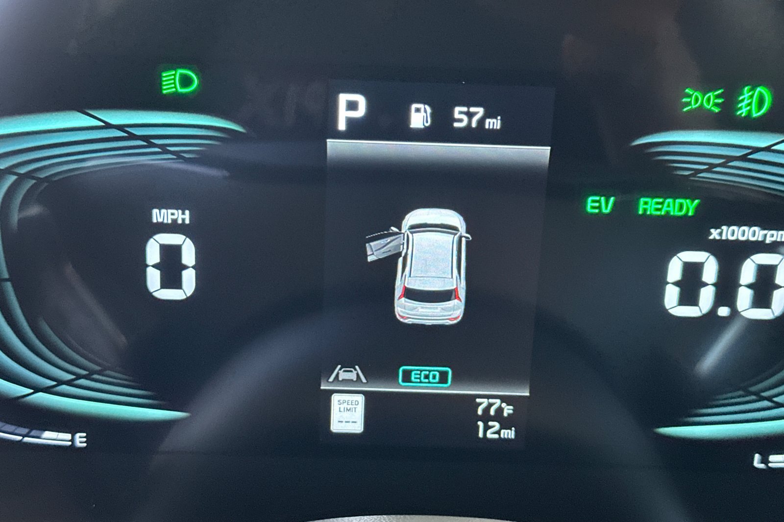 New 2026 Kia Niro FWD image 24