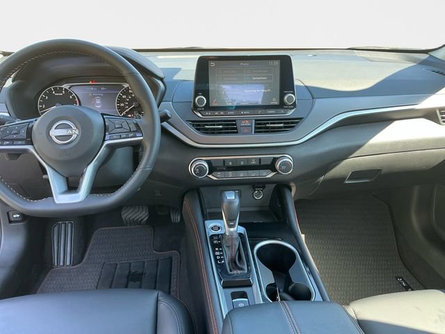 Used 2025 Nissan Altima 2.5 SR image 12