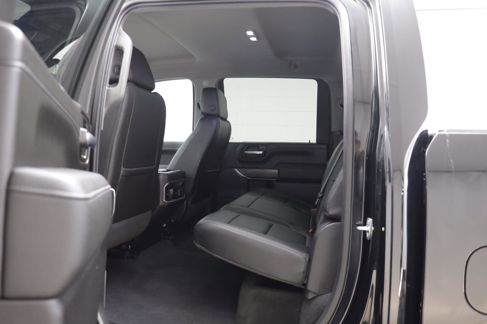 Used 2020 Chevrolet Silverado 3500 LTZ w/ LTZ Plus Package image 17