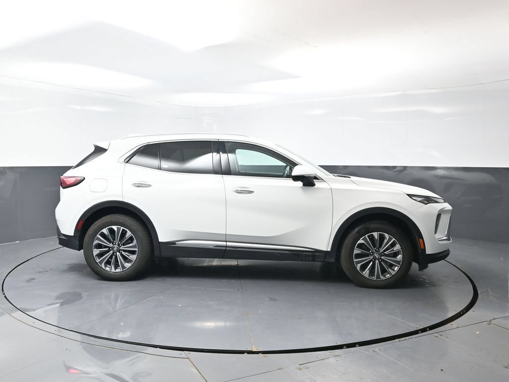 Used 2024 Buick Envision Preferred AWD/4WD image 3