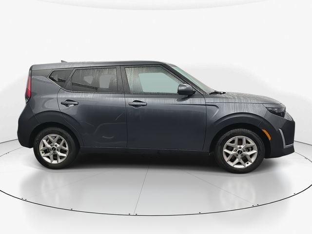 Used 2023 Kia Soul LX w/ Option Group 015 image 11