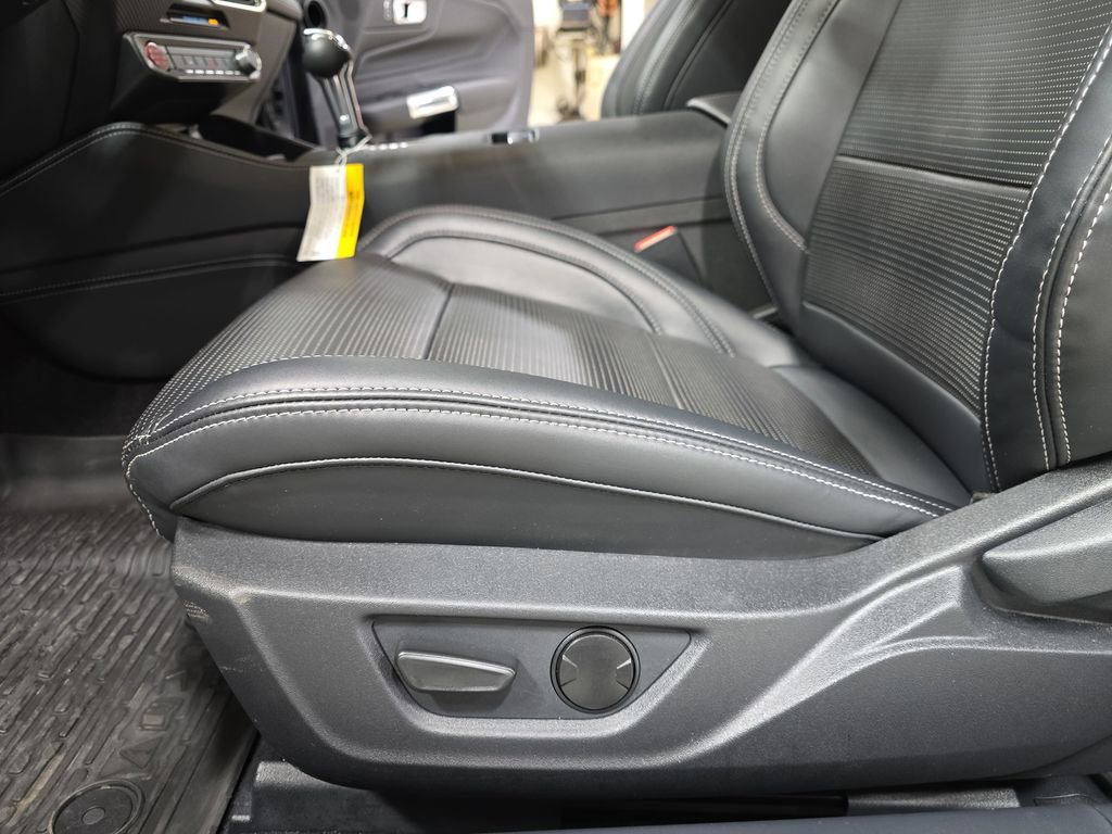 Used 2024 Ford Mustang GT Premium image 33