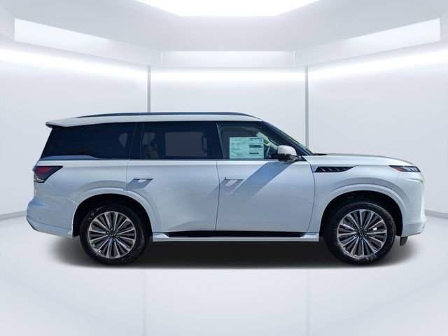 New 2026 INFINITI QX80 Luxe RWD image 2