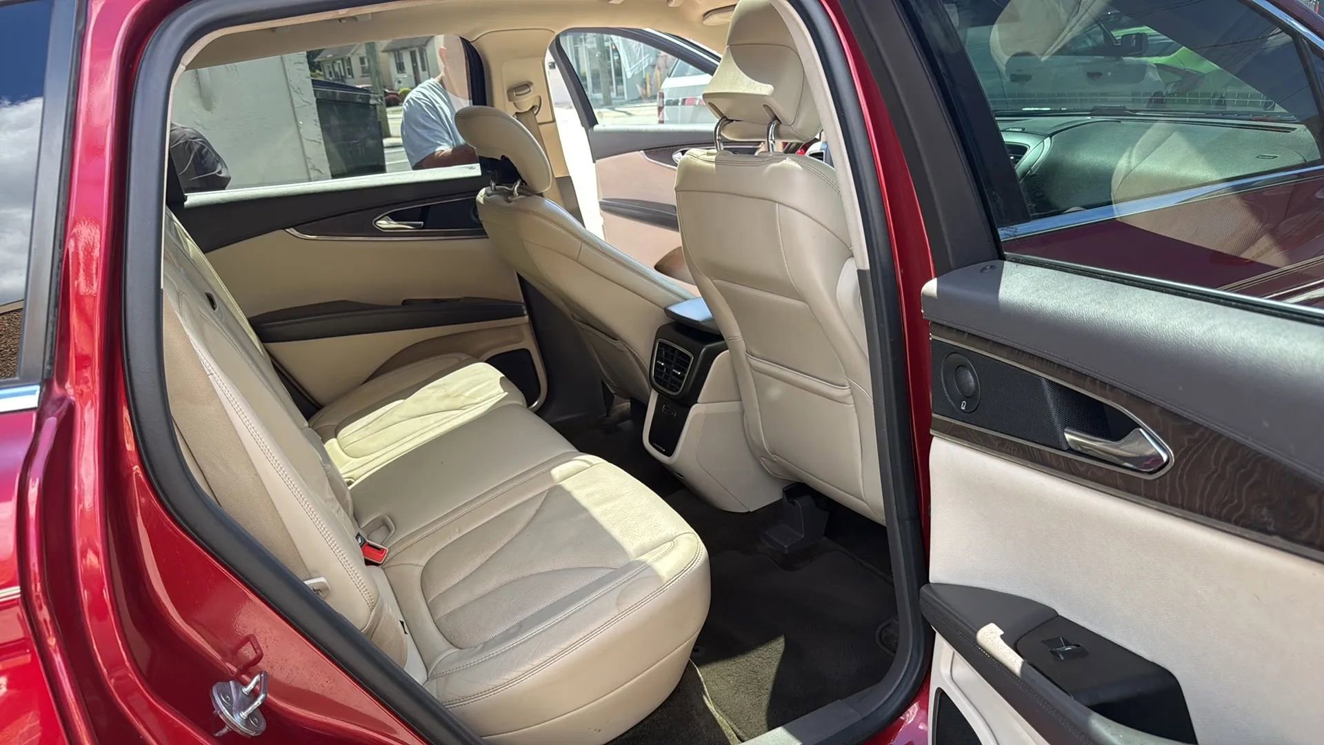 Used 2016 Lincoln MKX Reserve w/ Climate Package image 26