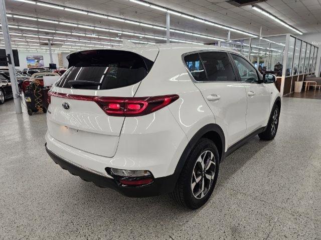 Used 2020 Kia Sportage LX image 4