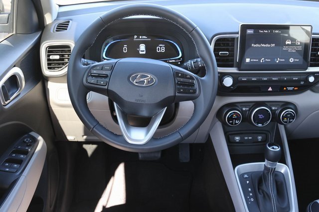 New 2025 Hyundai Venue SEL image 14