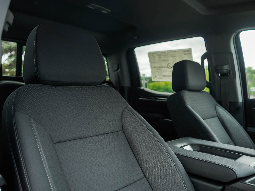 New 2026 GMC Sierra 1500 SLE image 10
