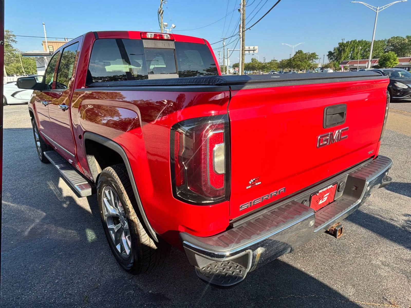 Used 2016 GMC Sierra 1500 SLT w/ SLT Premium Package AWD/4WD image 5