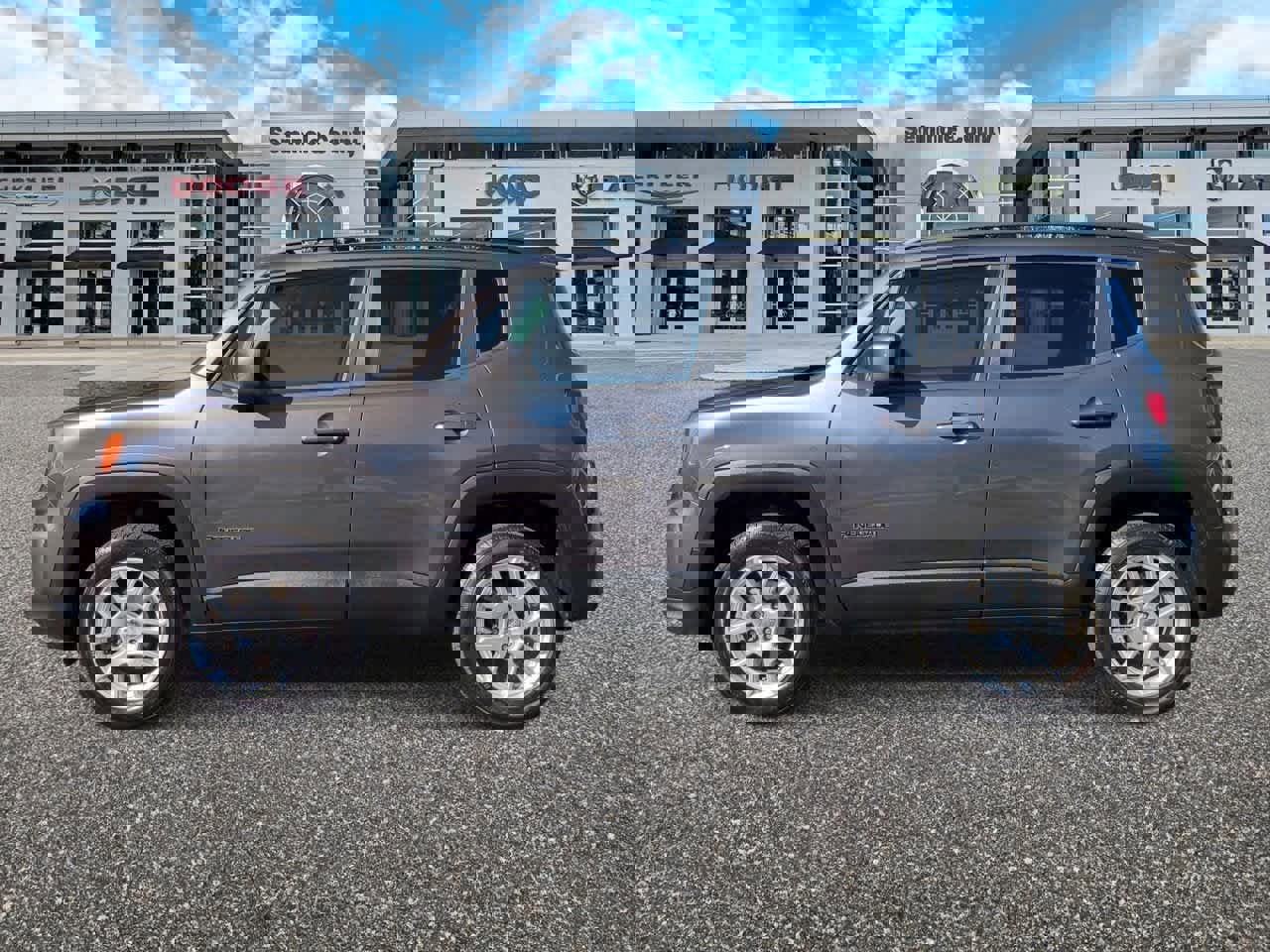 Used 2021 Jeep Renegade Latitude w/ Convenience Group image 5