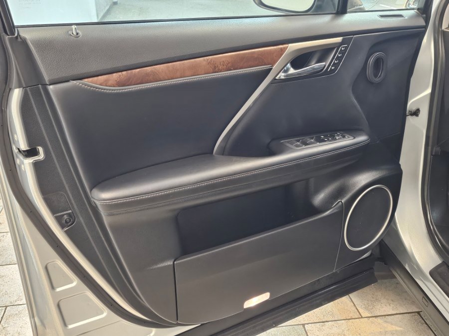 Used 2022 Lexus RX 350L Premium w/ Premium Package AWD/4WD image 20