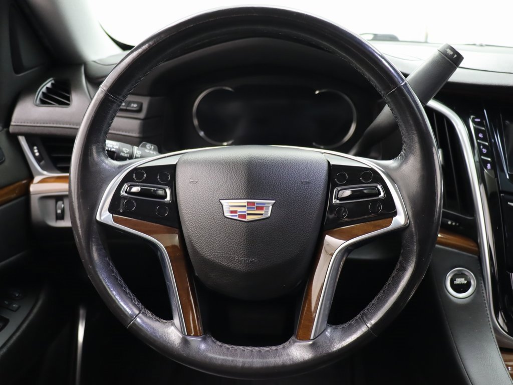 Used 2020 Cadillac Escalade ESV Premium Luxury image 21