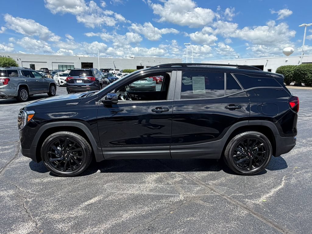 Certified 2023 GMC Terrain SLE w/ Elevation Edition FWD image 7