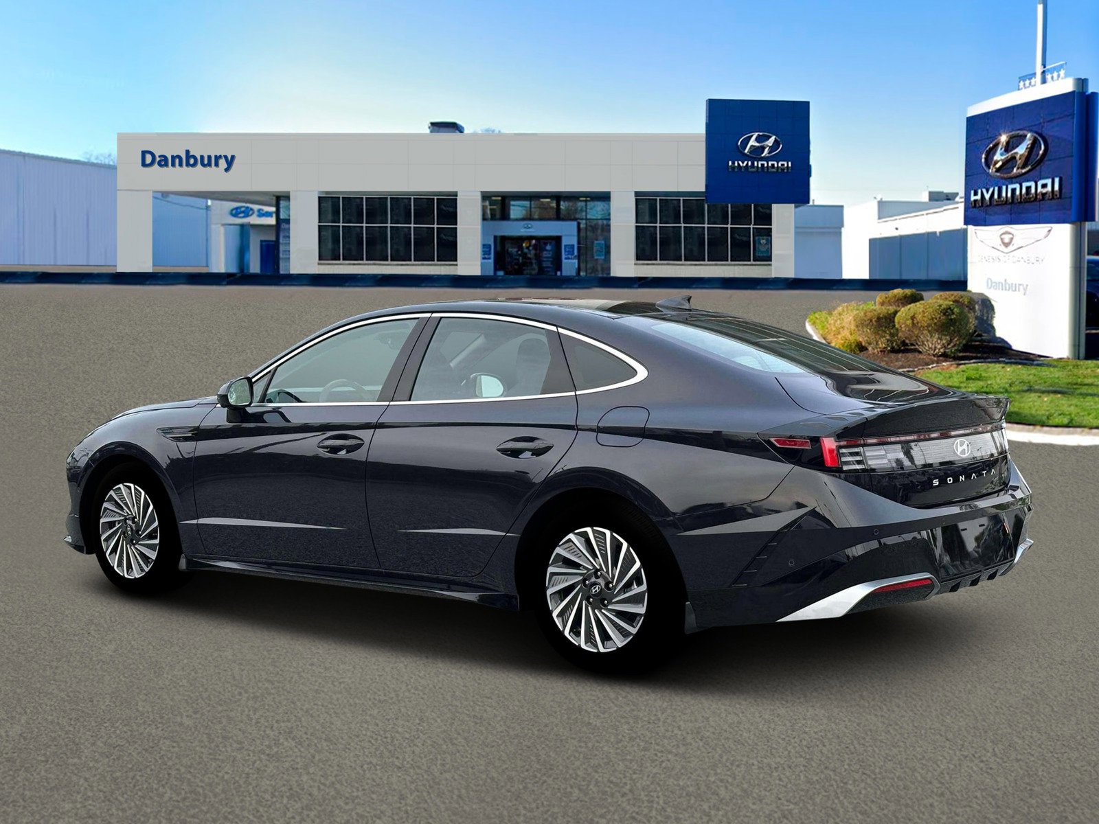 New 2026 Hyundai Sonata Limited FWD image 4