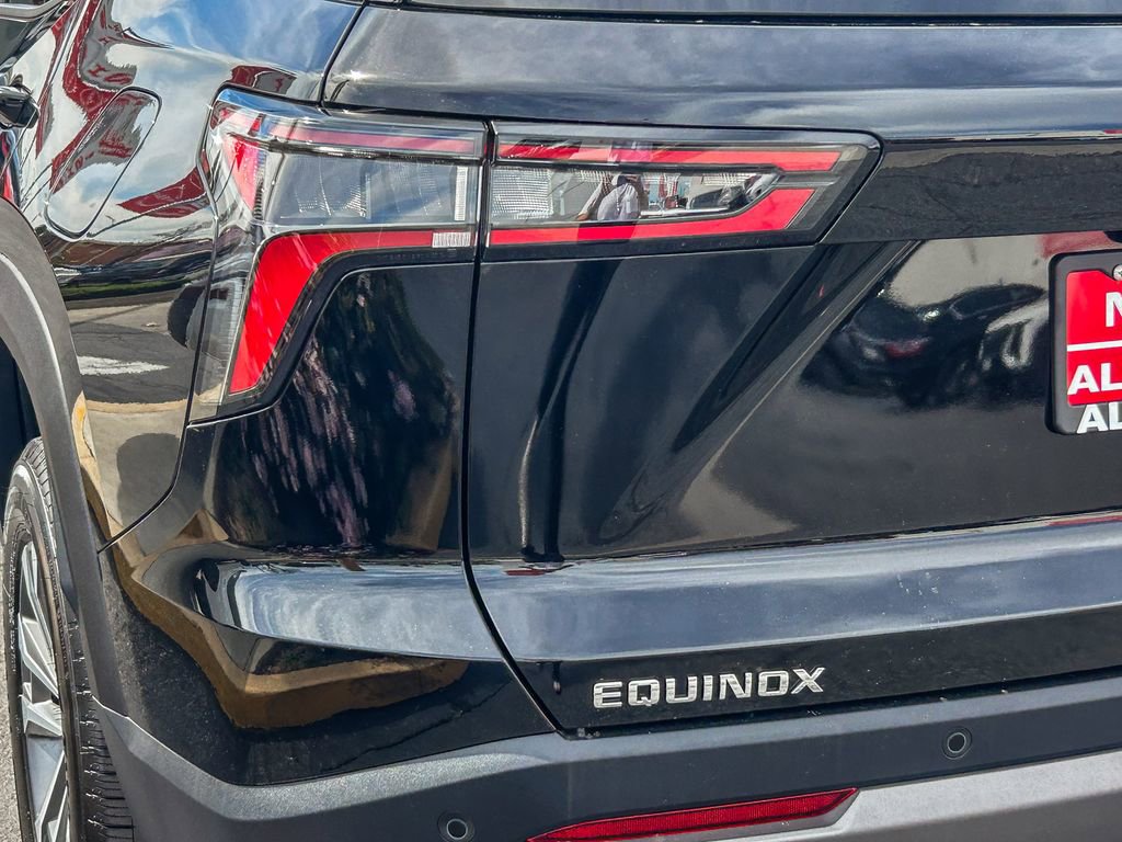 Used 2026 Chevrolet Equinox LT image 10