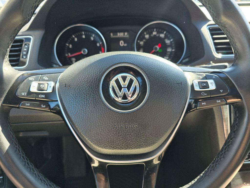 Used 2016 Volkswagen Passat 1.8T SE FWD image 26