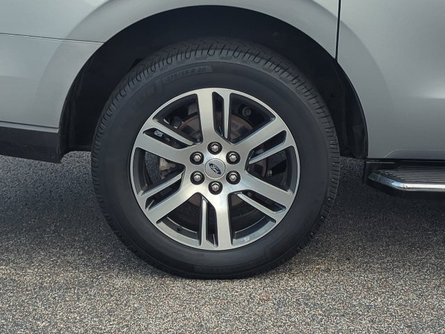 Used 2022 Ford Expedition Max Limited AWD/4WD image 12