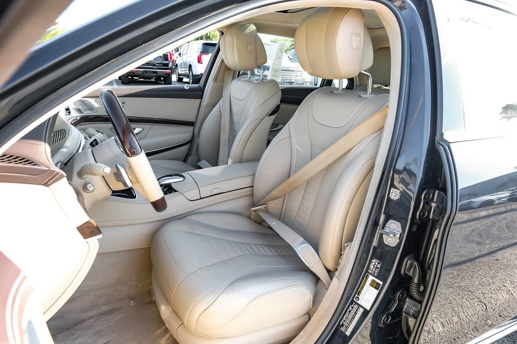 Used 2019 Mercedes-Benz S 560 Sedan image 36