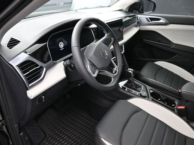 New 2026 Volkswagen Taos SEL image 19