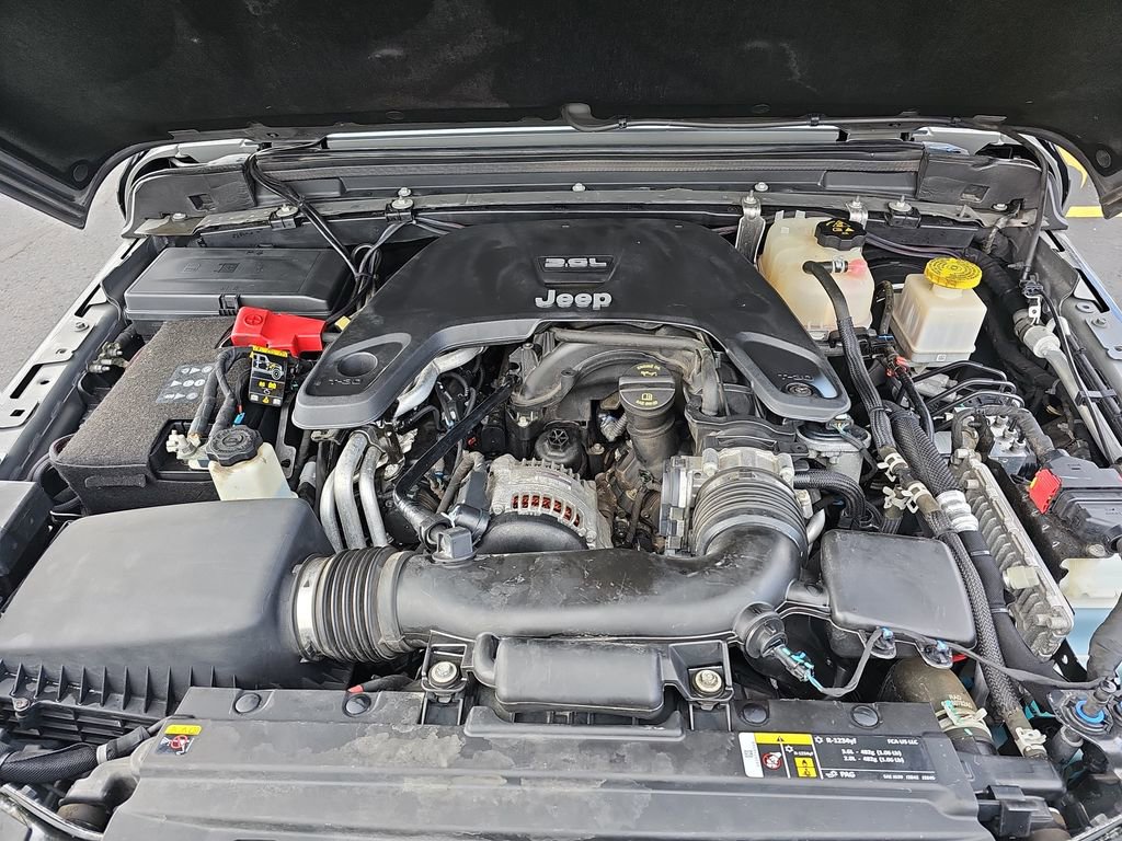 Used 2021 Jeep Gladiator Willys image 26