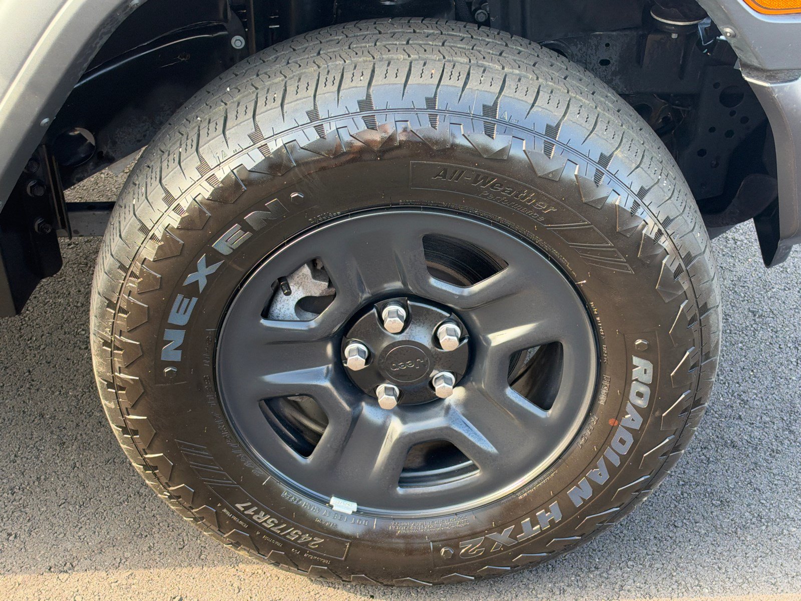 Used 2025 Jeep Wrangler Unlimited Sport AWD/4WD image 12