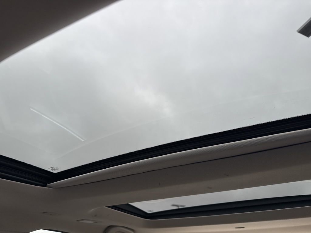 Used 2018 Nissan Maxima Platinum image 16