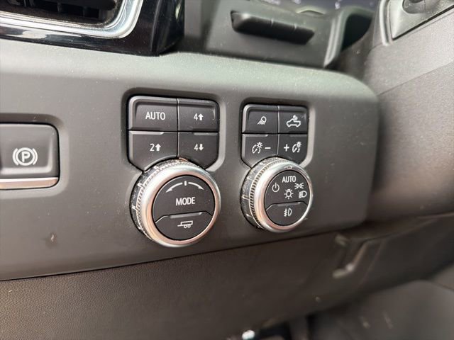Used 2024 GMC Sierra 2500 Denali Ultimate w/ Max Trailering Package image 32