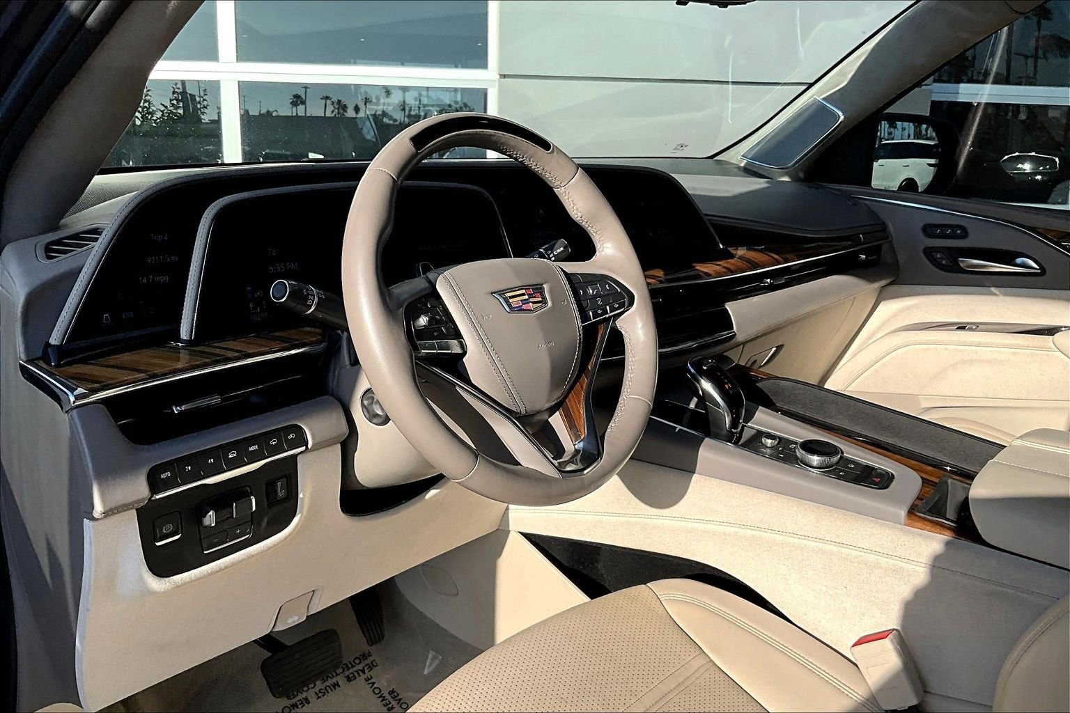 Used 2023 Cadillac Escalade Sport Platinum AWD/4WD image 14