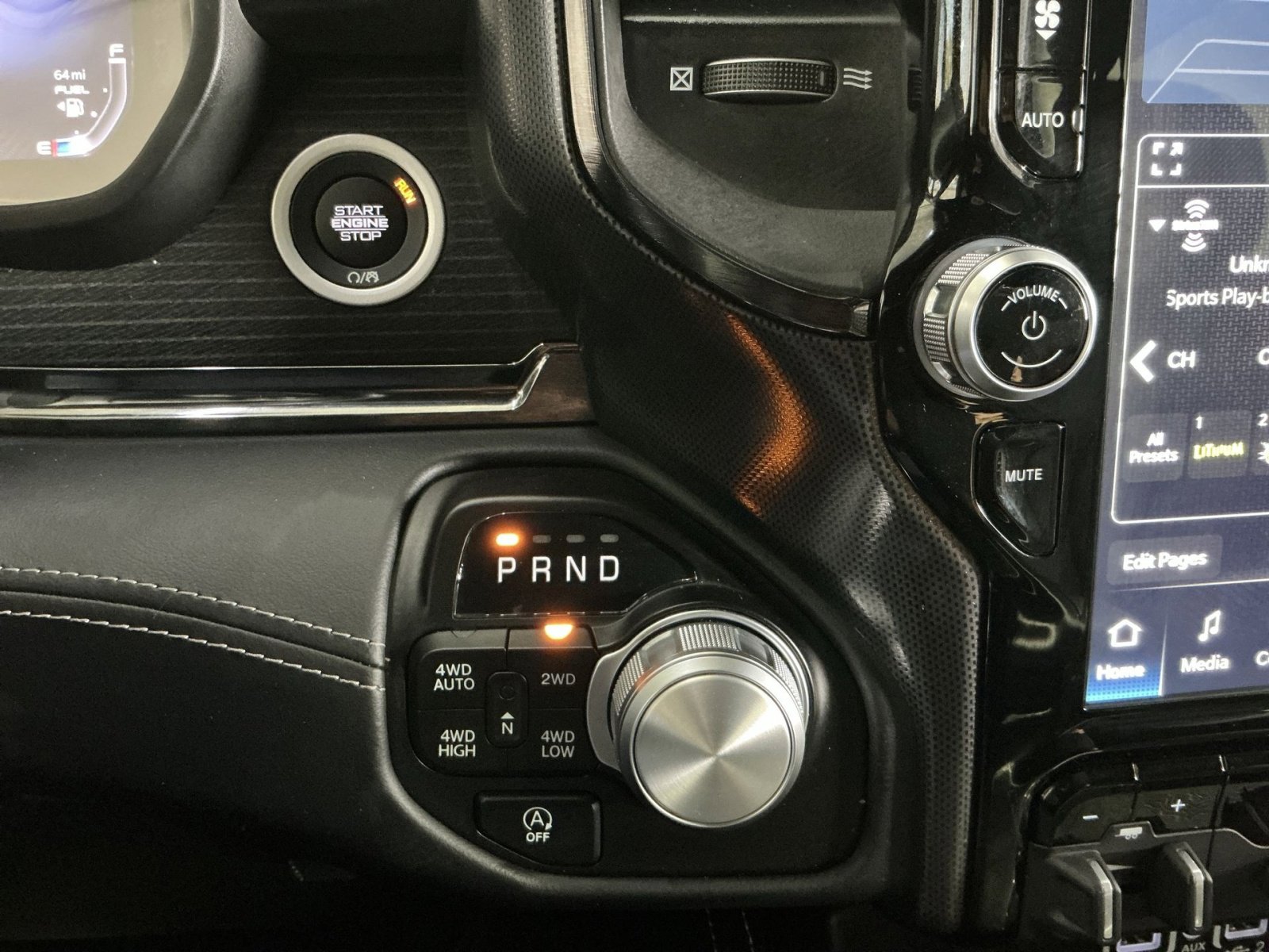 Used 2023 RAM 1500 Limited AWD/4WD image 23