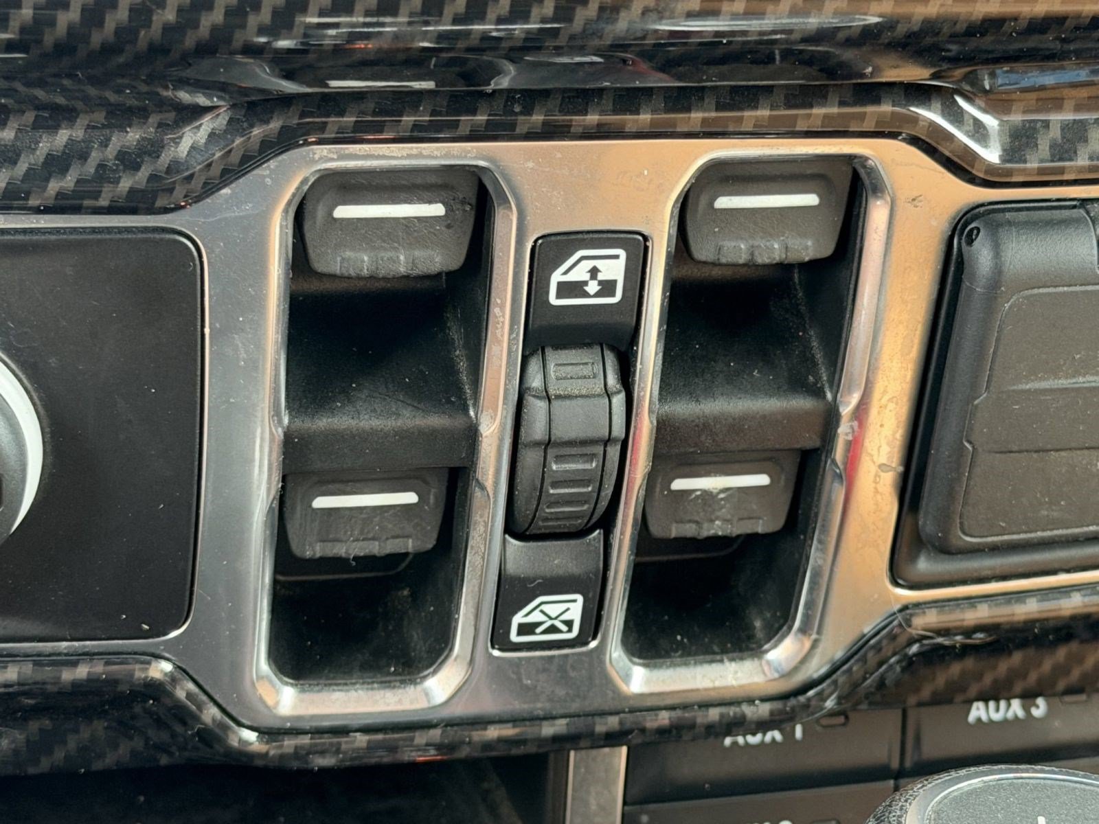 Used 2021 Jeep Wrangler Unlimited Sahara AWD/4WD image 23