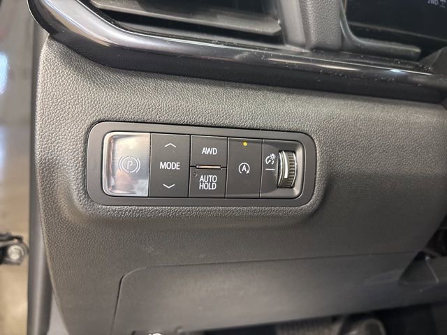 Used 2026 GMC Terrain AT4 w/ Technology Package II image 34