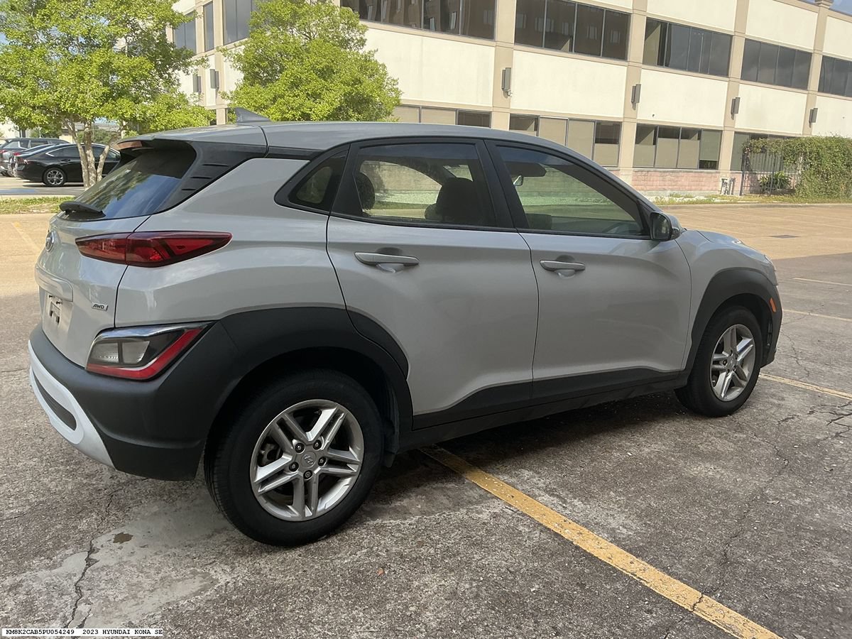 Used 2023 Hyundai Kona SE w/ Cargo Package AWD/4WD image 6