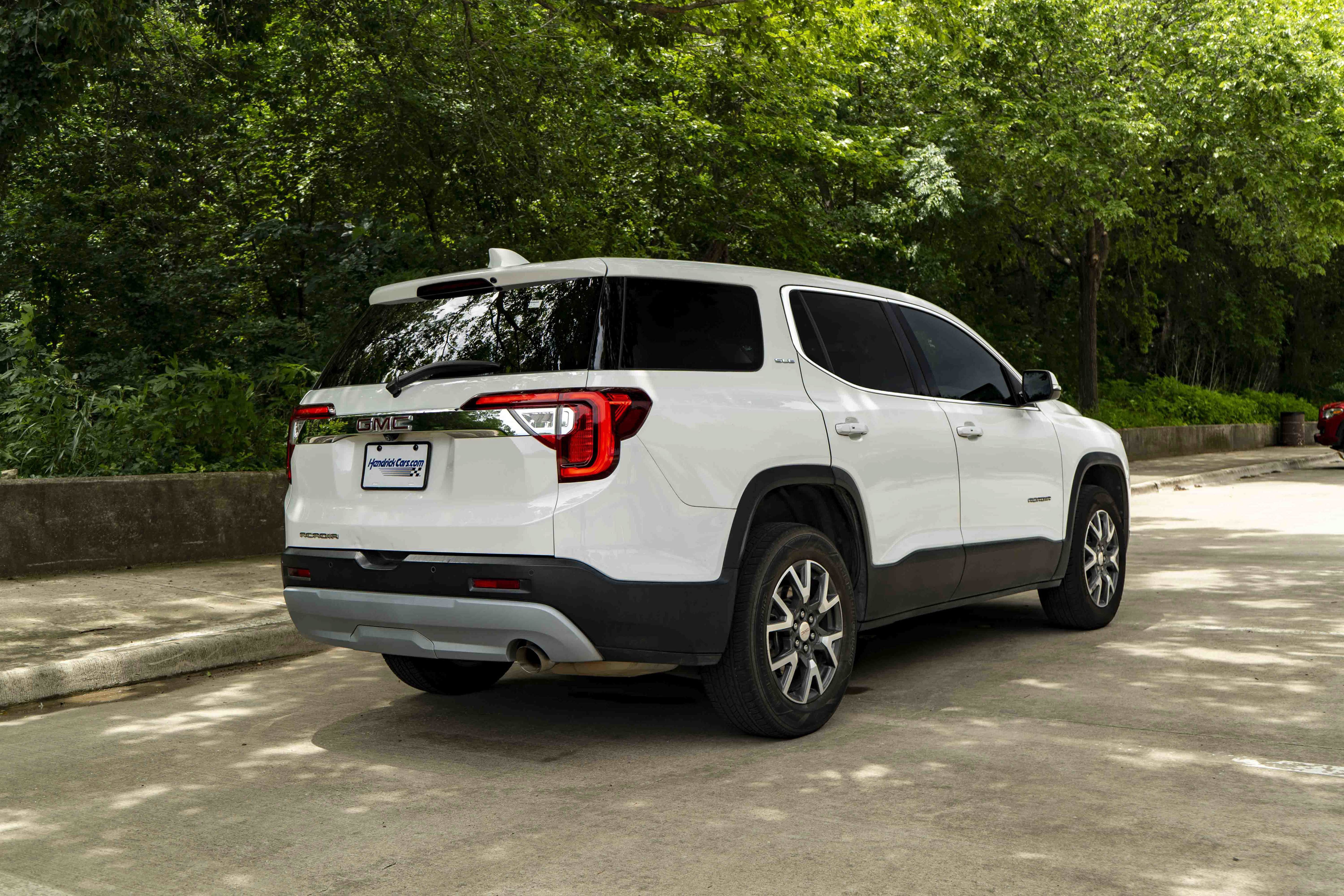 Used 2021 GMC Acadia SLE FWD image 8