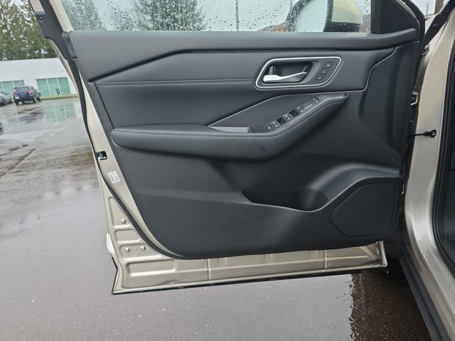 New 2026 Nissan Rogue Platinum w/ Platinum Premium Package image 15