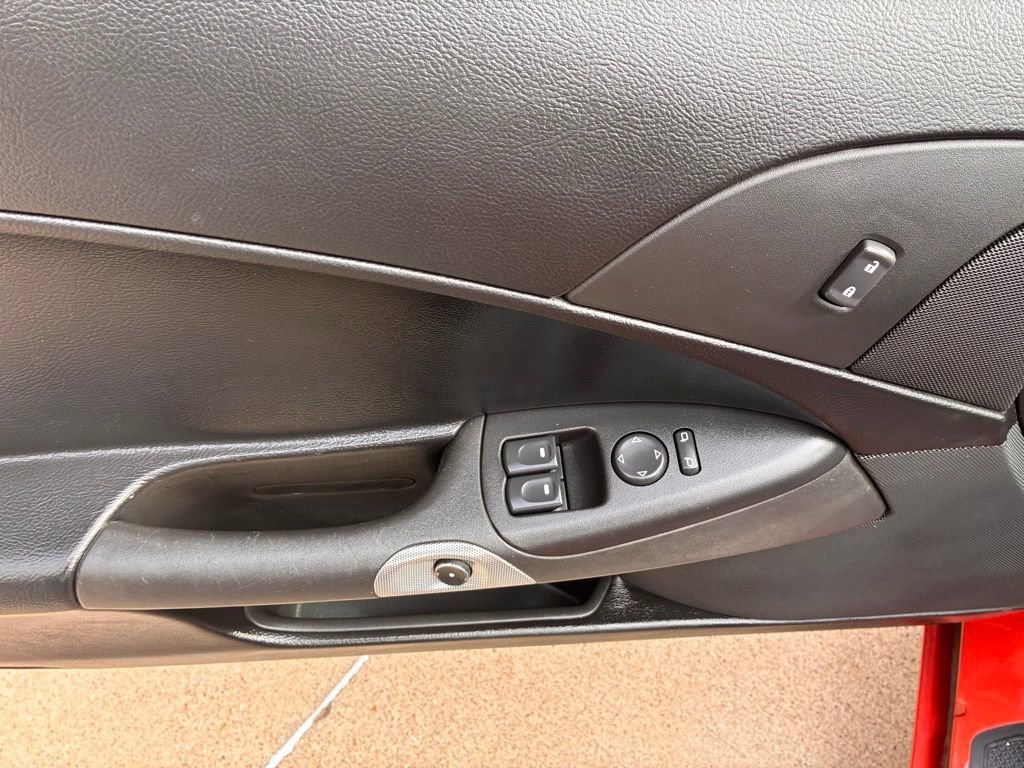 Used 2005 Chevrolet Corvette Coupe w/ Preferred Equipment Group image 21