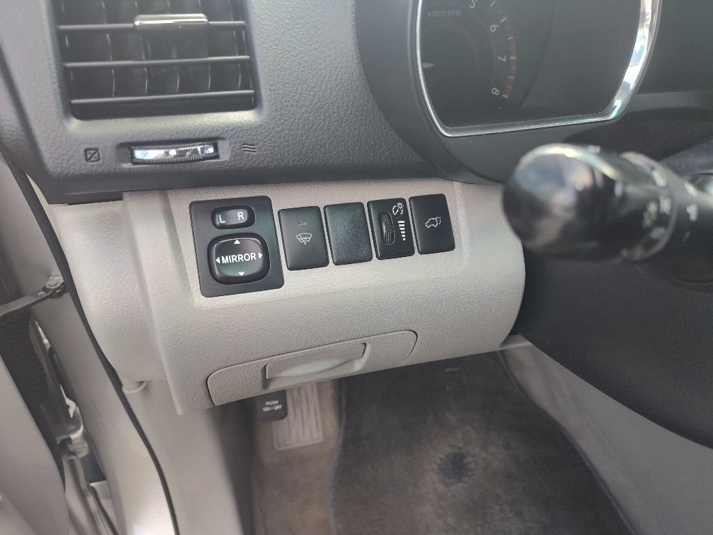 Used 2010 Toyota Highlander Sport w/ Extra Value Pkg 4 FWD image 18