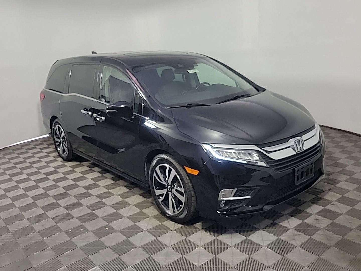 Certified 2020 Honda Odyssey Elite image 2