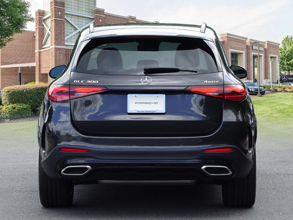 Certified 2025 Mercedes-Benz GLC 300 4MATIC image 5
