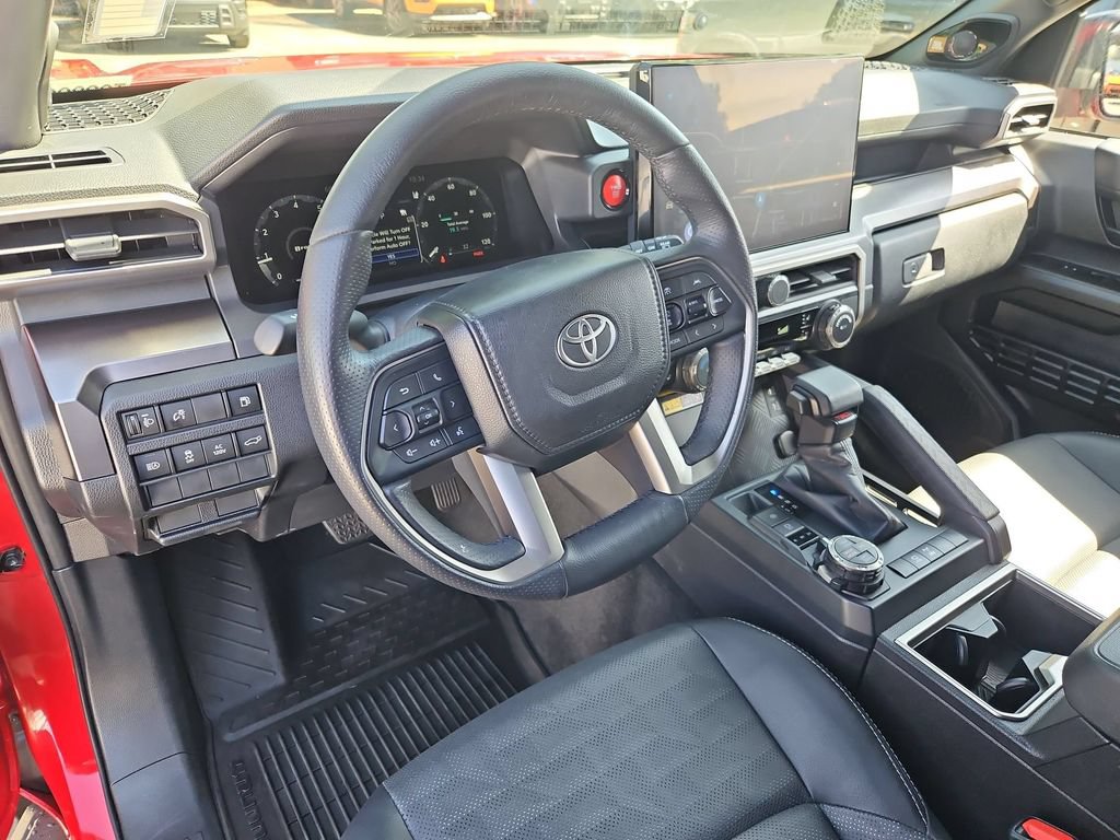 Used 2025 Toyota 4Runner TRD Off-Road Premium AWD/4WD image 13
