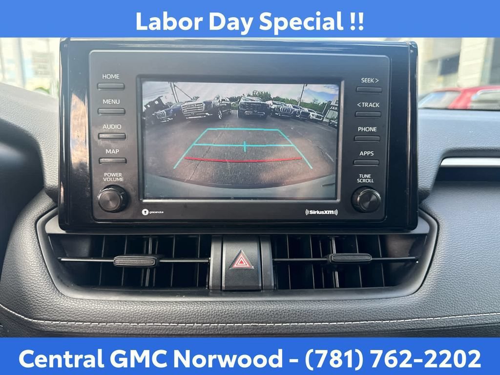Used 2022 Toyota RAV4 XLE w/ Convenience Package AWD/4WD image 18