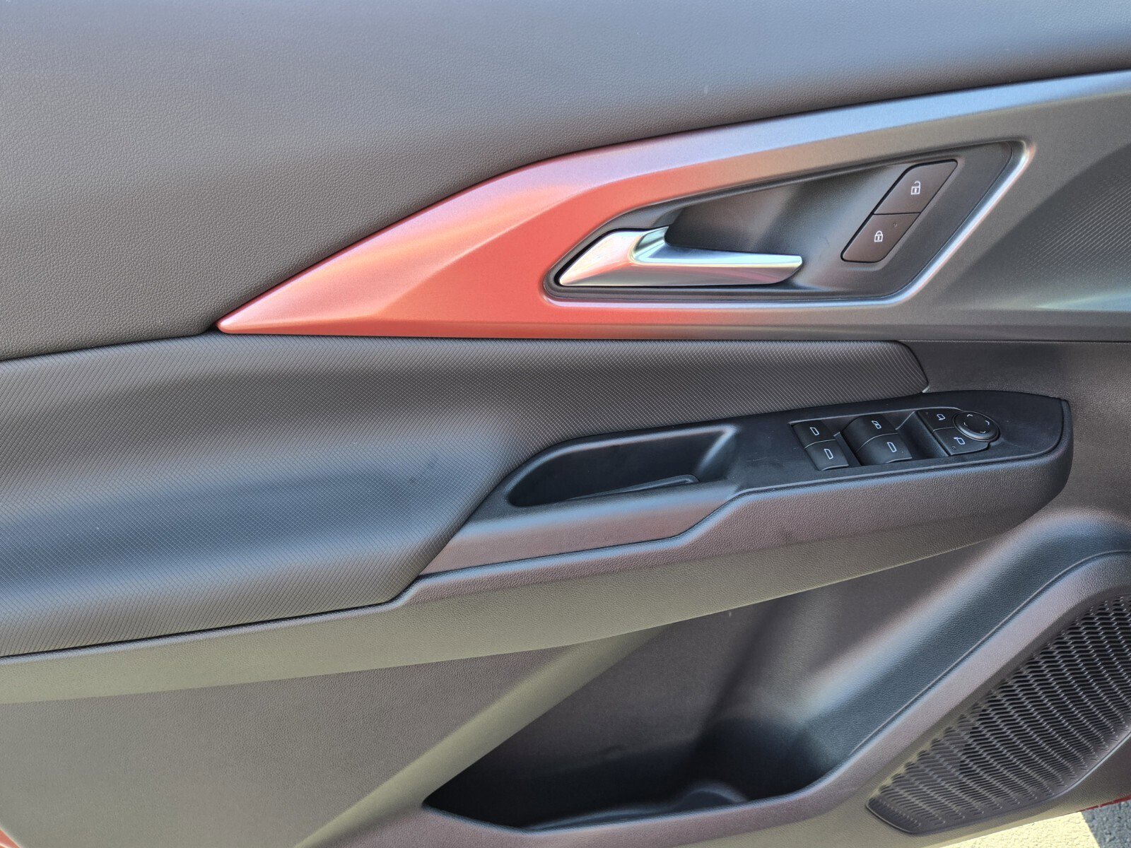 New 2026 Chevrolet Equinox EV RS image 10