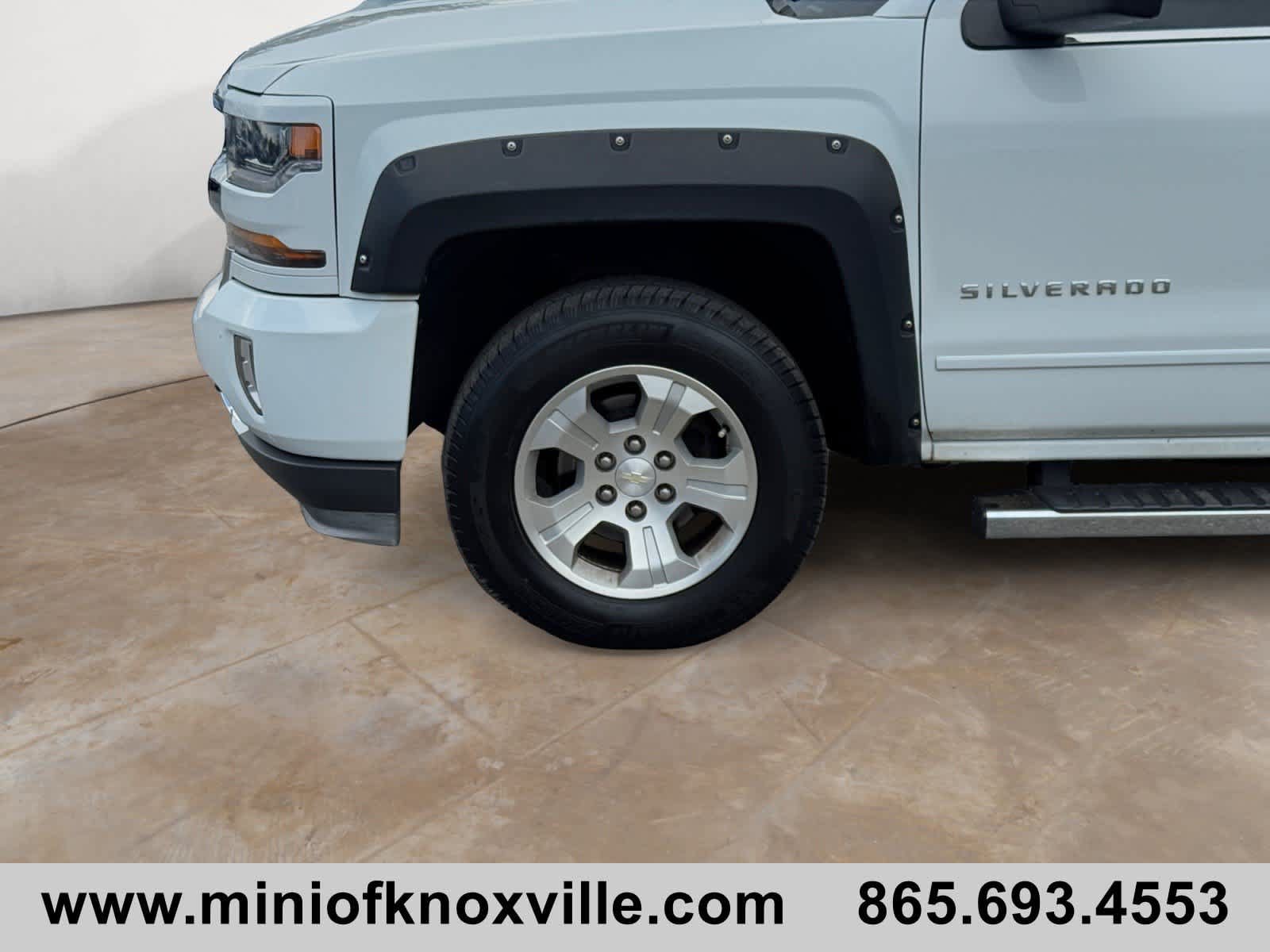 Used 2017 Chevrolet Silverado 1500 LT w/ All Star Edition AWD/4WD image 9
