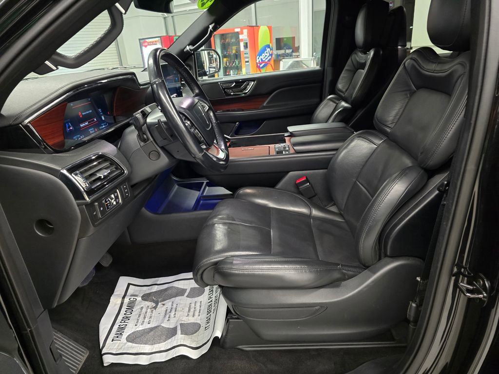 Used 2023 Lincoln Navigator L Reserve AWD/4WD image 19
