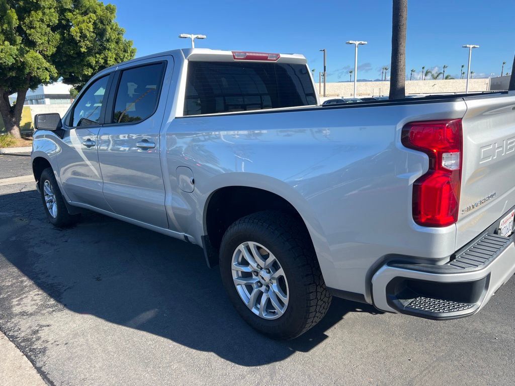 Used 2021 Chevrolet Silverado 1500 RST image 3