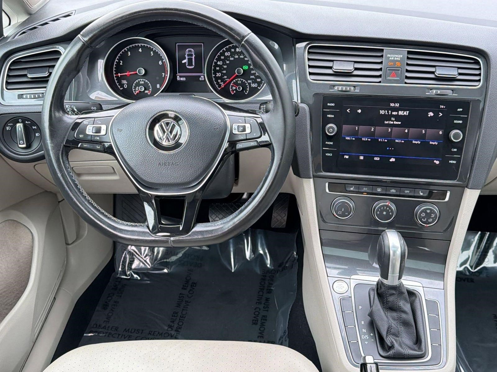 Used 2018 Volkswagen Golf SE image 27