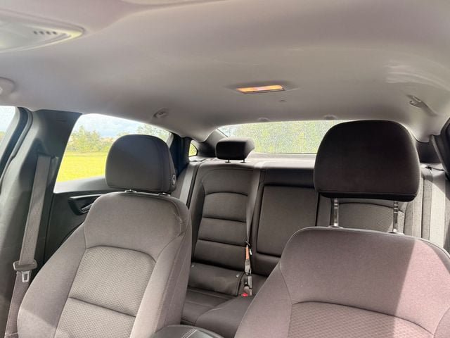 Used 2024 Chevrolet Malibu LT FWD image 12