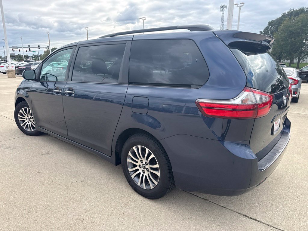 Used 2020 Toyota Sienna XLE FWD image 5
