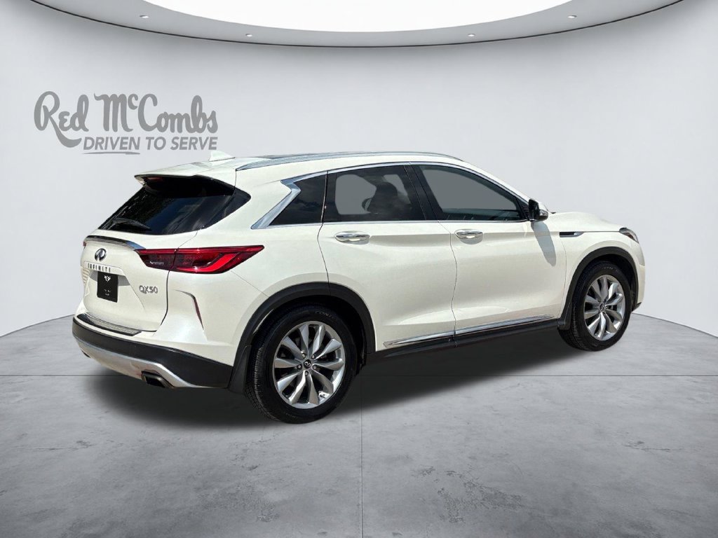 Used 2019 INFINITI QX50 Luxe w/ Navigation Package FWD image 6