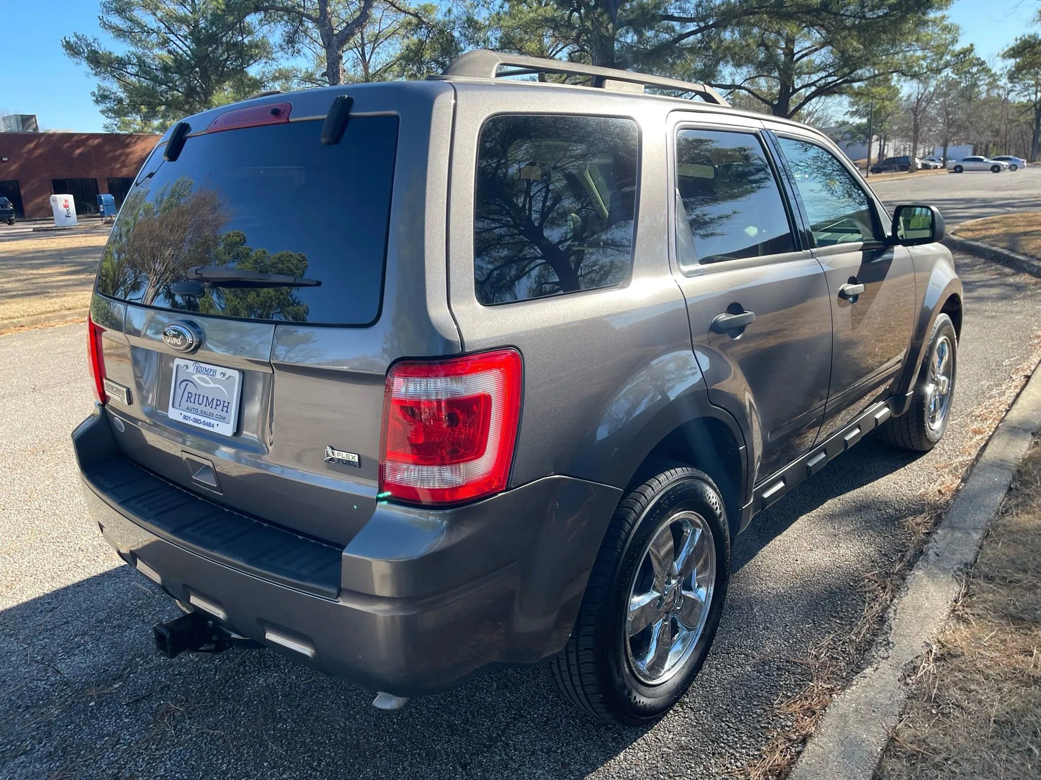 Used 2011 Ford Escape XLT w/ 203A Rapid Spec Order Code image 5