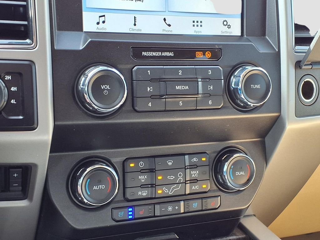 Used 2019 Ford F250 Lariat w/ Chrome Package image 14