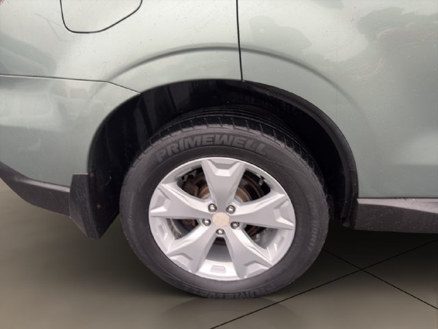 Used 2014 Subaru Forester 2.5i Premium w/ Popular Package #2 AWD/4WD image 9